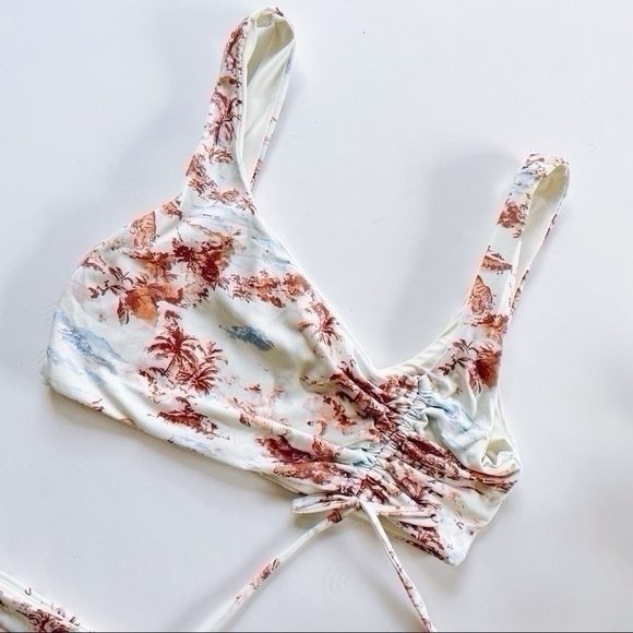 NEW L*Space Wilder Cinched Asymmetrical Bikini Top & Bottom in Eco Tropicale - Picture 11 of 12